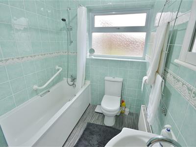 BATHROOM SUITE